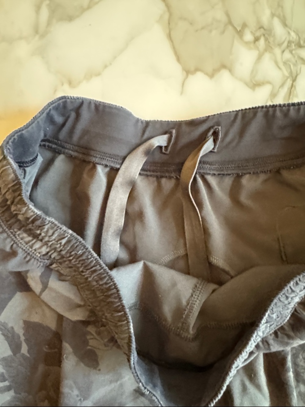 Lululemon Men's Floral Athletic Shorts - Picture 10 of 10